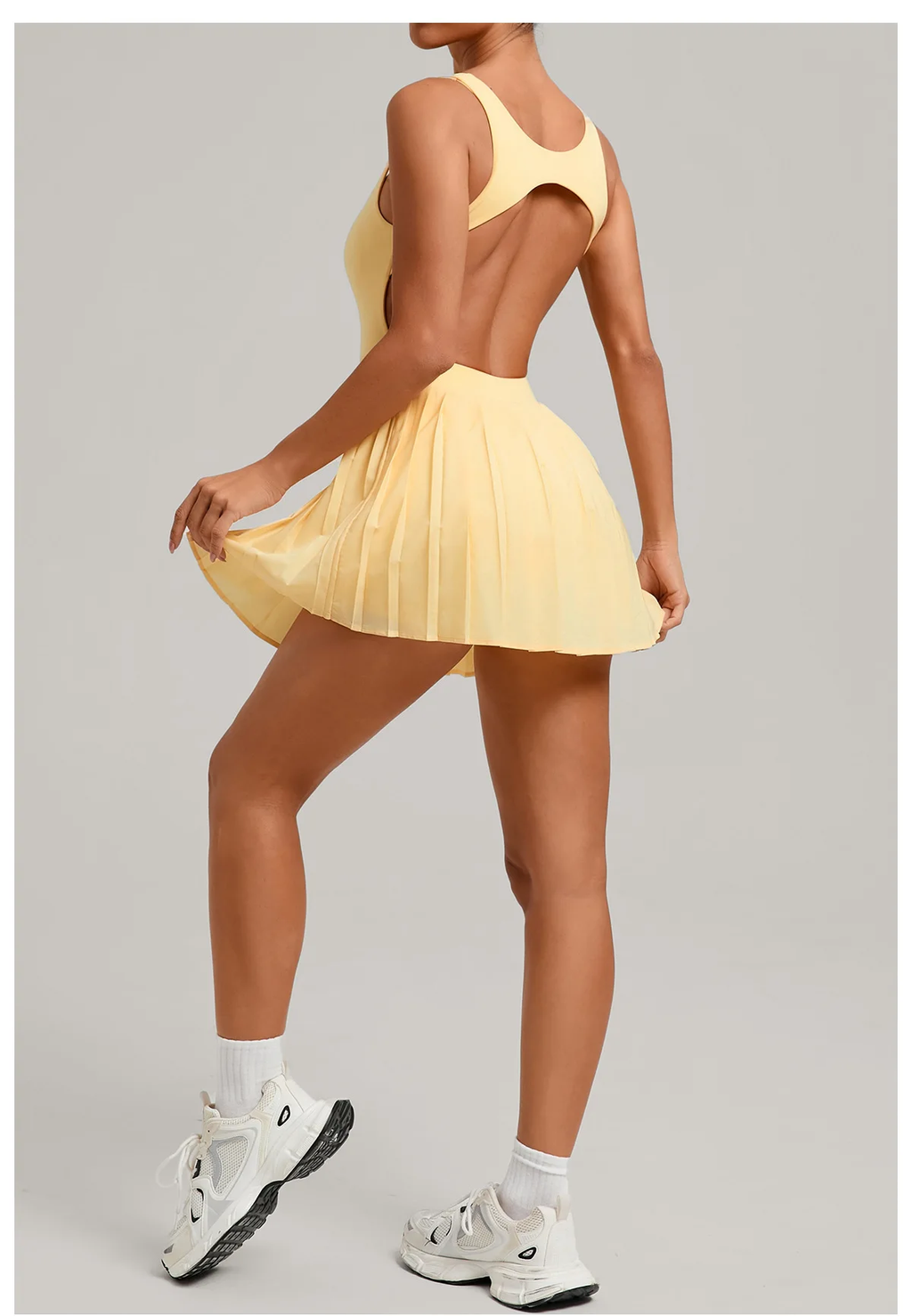 Vestido Deportivo Espalda Abierta con Bolsillo